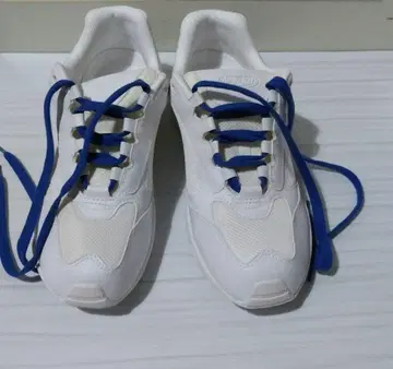 체육관 신발 화이트 26cm