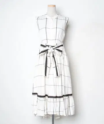 체크 무늬 슬리브리스 원피스 SNIDEL