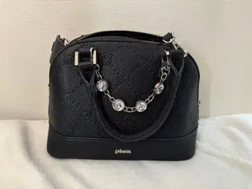 pium 비쥬 장식 pium 모노그램 미니백 블랙
