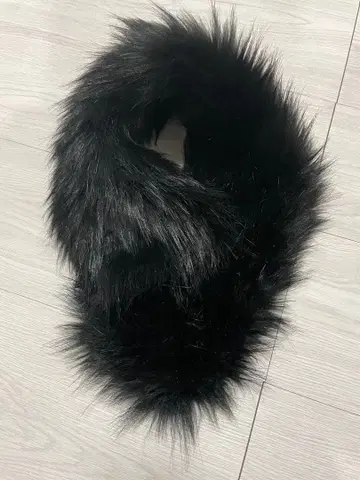 hyphen world gallery 블랙 넥워머