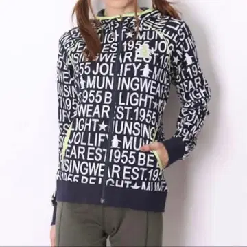 후드 부착 문자 프린트 자켓 Munsingwea