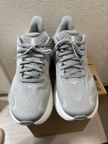 (새상품급) HOKA 클리프톤 10 27.5cm 레귤러 타이 남성용
