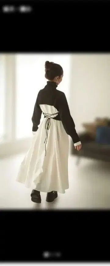 Ungrid 백리본 니트 원피스 블랙 화이트