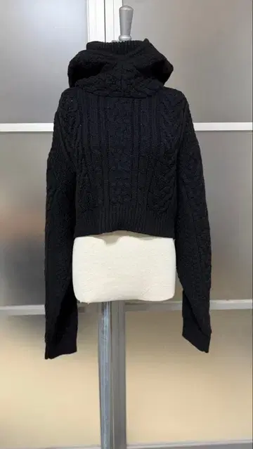 새상품 kei ninomiya 느와르 케이 니노미야 숏 기장 니트