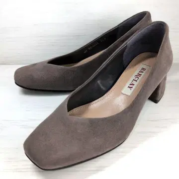 새상품급 버클레이 그레이 스웨이드 스퀘어토 펌프스 22cm