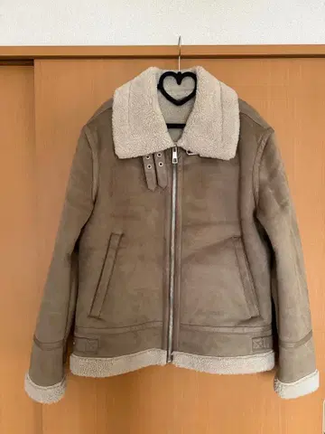 [ 새상품 ] ZARA 페이크 무스탕 자켓