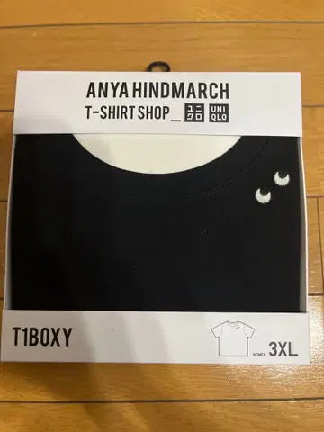 UNIQLO ANYA HINDMARCH T1BOXY 블랙 3XL