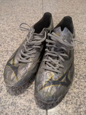 미즈노 알파2 재팬 26.5 실버/골드