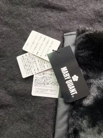 MARY QUANT 스톨 머플러 (블랙 계열)