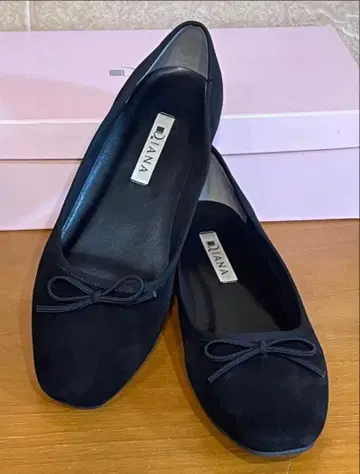 56. [새상품급] DIANA 스웨이드 플랫슈즈