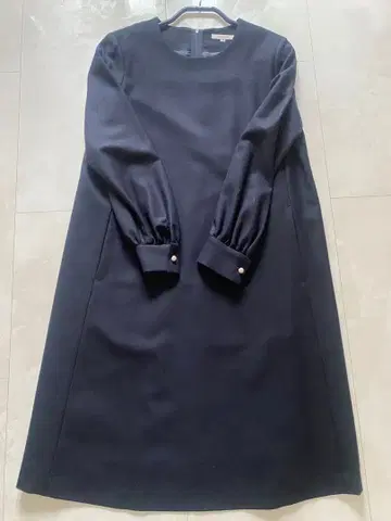 토탈리테 네이비 원피스 긴팔