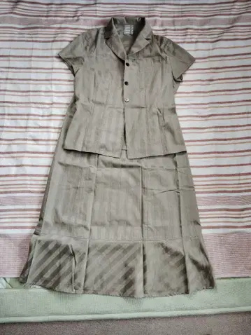 COMME CA 스커트 셋업 사이즈 9 베이지