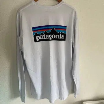 patagonia 긴팔 T셔츠 화이트