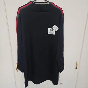 미사용 새상품 ROSTORY CHILD 로고 와펜 맨투맨 블랙