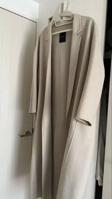 JEANASIS 베이지 롱 코트