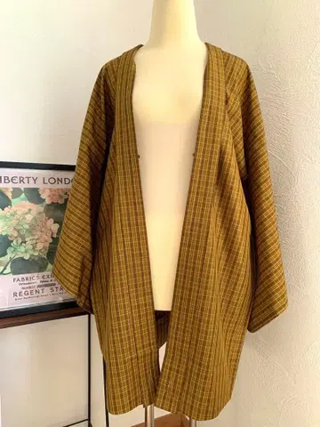 새상품급 화장 69 순수 실크 황팔 격자무늬 겉옷 겨자색