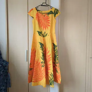 레후아 패턴 옐로우 컬러 원피스 중고