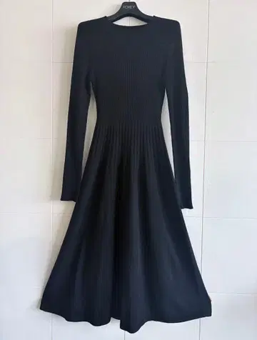 snidel 스나이델 블랙 리브 니트 롱 원피스