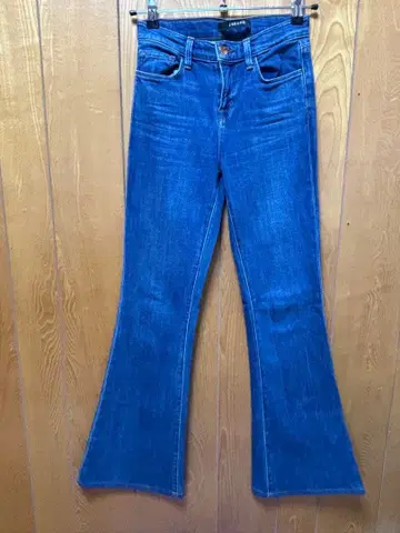 J 브랜드 부츠컷 데님 플레어 디자인 론 헤르만