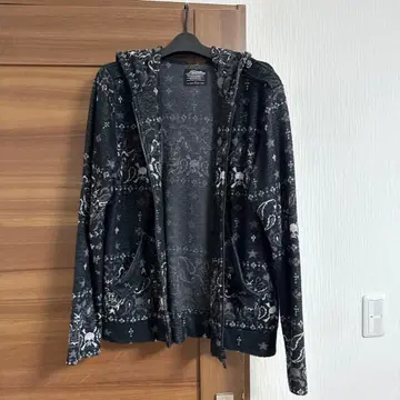 [ HYDE 착용 ] Roen 고양이 귀 후드티 size48