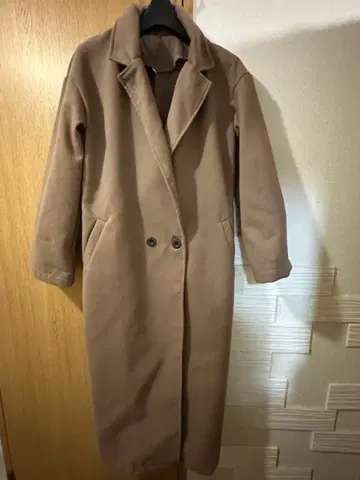 브라운 더블 버튼 롱 코트