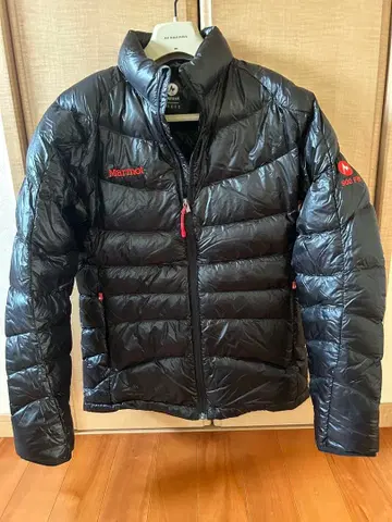 마모트 900 필 다운 자켓 블랙