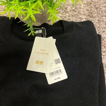 미사용 새상품 M 사이즈 UNIQLO 캐시미어 크루넥 스웨터 블랙