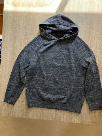 바나리파 니트 후드티 XL이지만 M에 딱 맞음