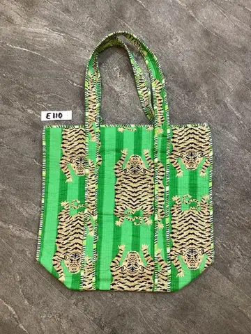 호랑이 프린트 그린 컬러 토트백