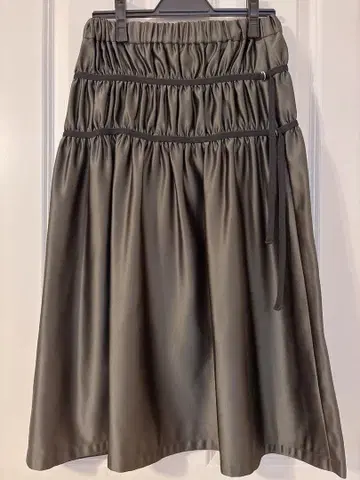 시착만 한 상품 Gready Brilliant 구매 margaux 스커트