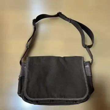 브라운 캔버스 숄더백