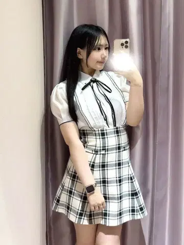 새상품 AnMILEE 안미르 헤임 플레어 체크 미니 SK 스커트