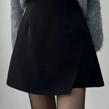 Louere 루 이너 팬츠 포함 랩 스타일 미니 스커트 블랙