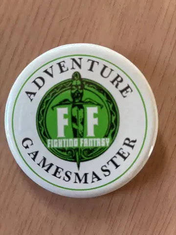 파이팅 판타지 시리즈의 현상 경품 배지