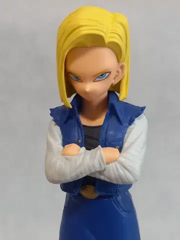 드래곤볼 Z 18호 피규어 출진