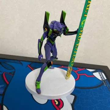 에반게리온 연필꽂이