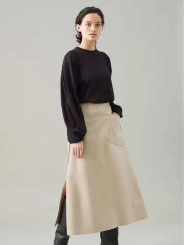 에부레 ebure 라이트 울 실크 플레어 스커트 36 론 헤르만