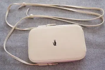 Lacoste 아이보리 원포인트 악어 로고 스마트폰 숄더 파우치