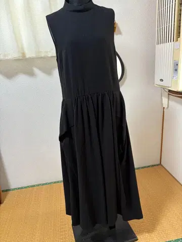 블랙 슬리브리스 롱 원피스