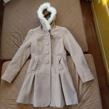 LIZ LISA 베이지 퍼 후드 롱 코트 프리 사이즈