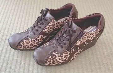 24.5cm 레오파드 무늬 신발