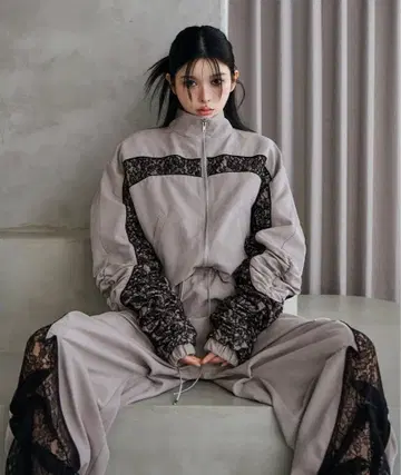 Darich 레이스 도킹 볼륨 개더 셋업