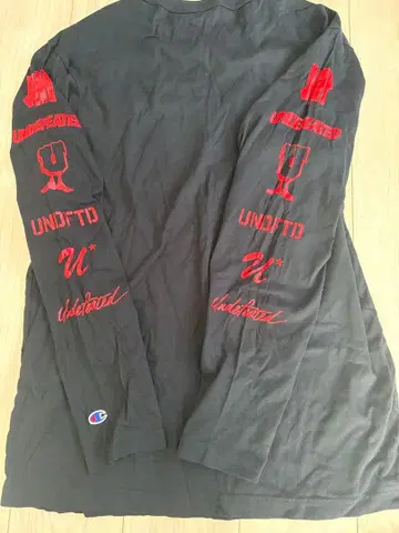 UNDEFEATED 긴팔 셔츠 블랙