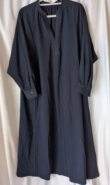 택 포함 새상품 네이비 롱 원피스 목 V넥 스티치