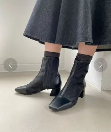 [미사용 새상품] 로리즈팜 시어 부츠 블랙 M 23.5cm