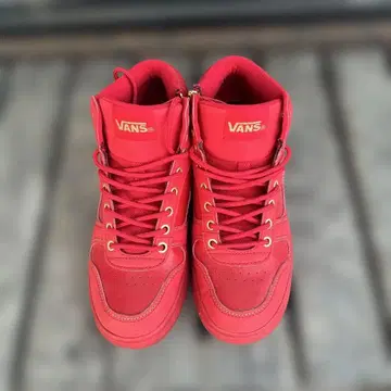 VANS 레드 하이컷 스니커즈
