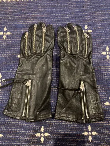 n.w.o 블랙 가죽 지퍼 달린 롱 그로브 우라하라 vandalize