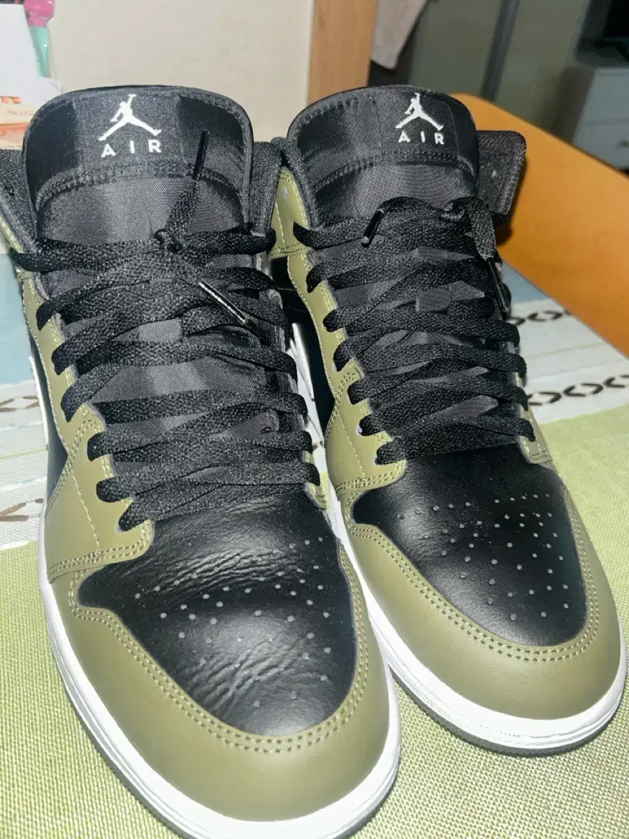 Nike Air Jordan High