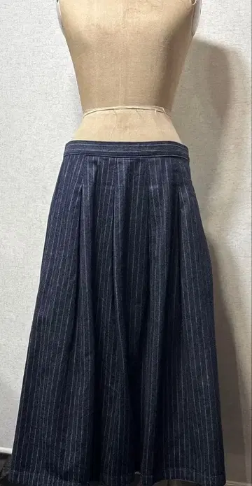 Lucruca 데님 스트라이프 플레어 스커트 40 새상품급