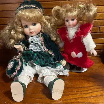 비스크 인형 2체